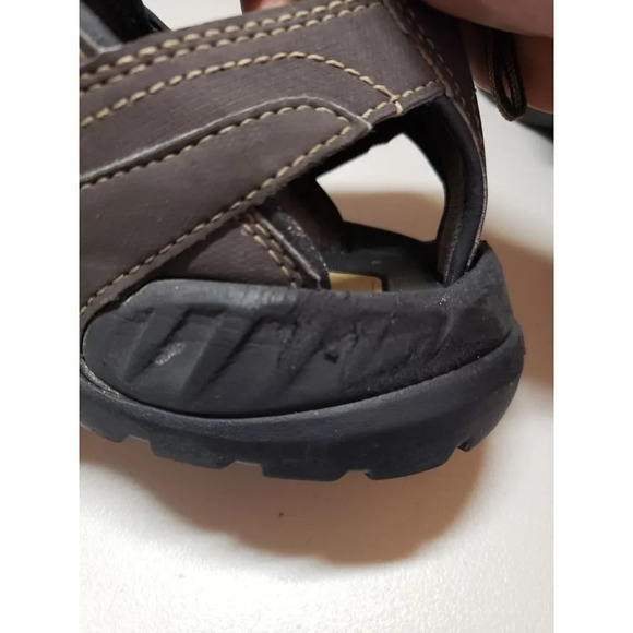 Teva Forebay River Sandal Men\'s Size 9. main image 5